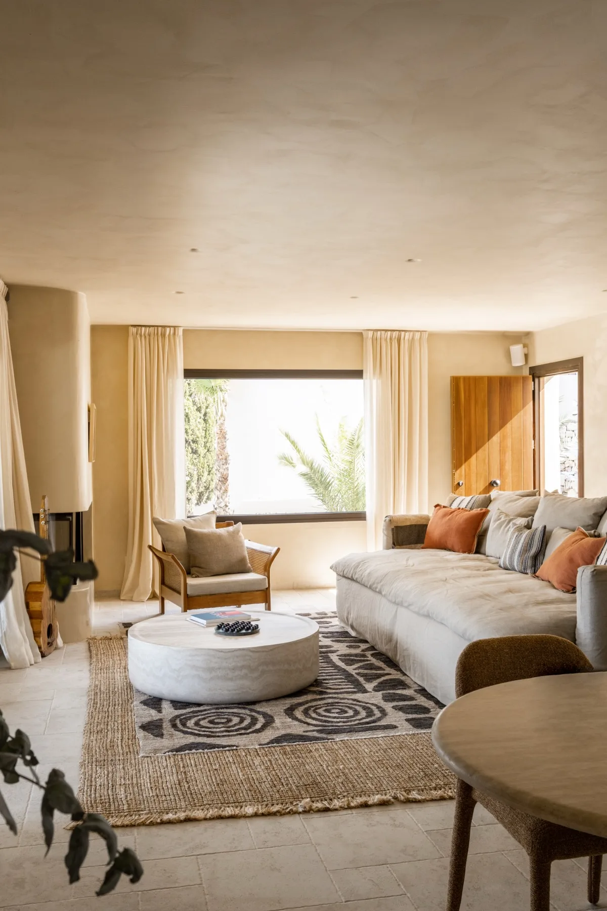 Arenys living room