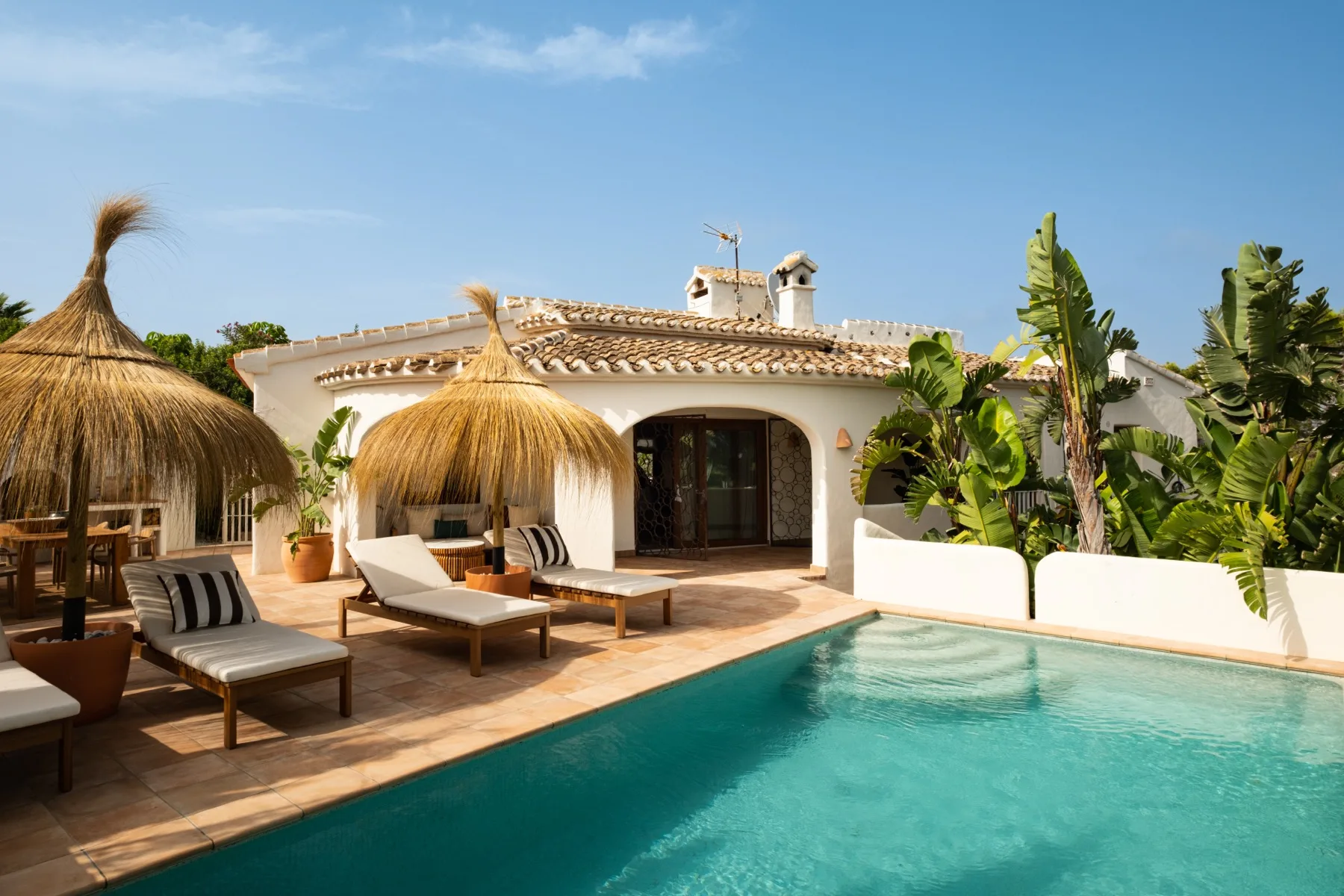Ca Janine exterior pool