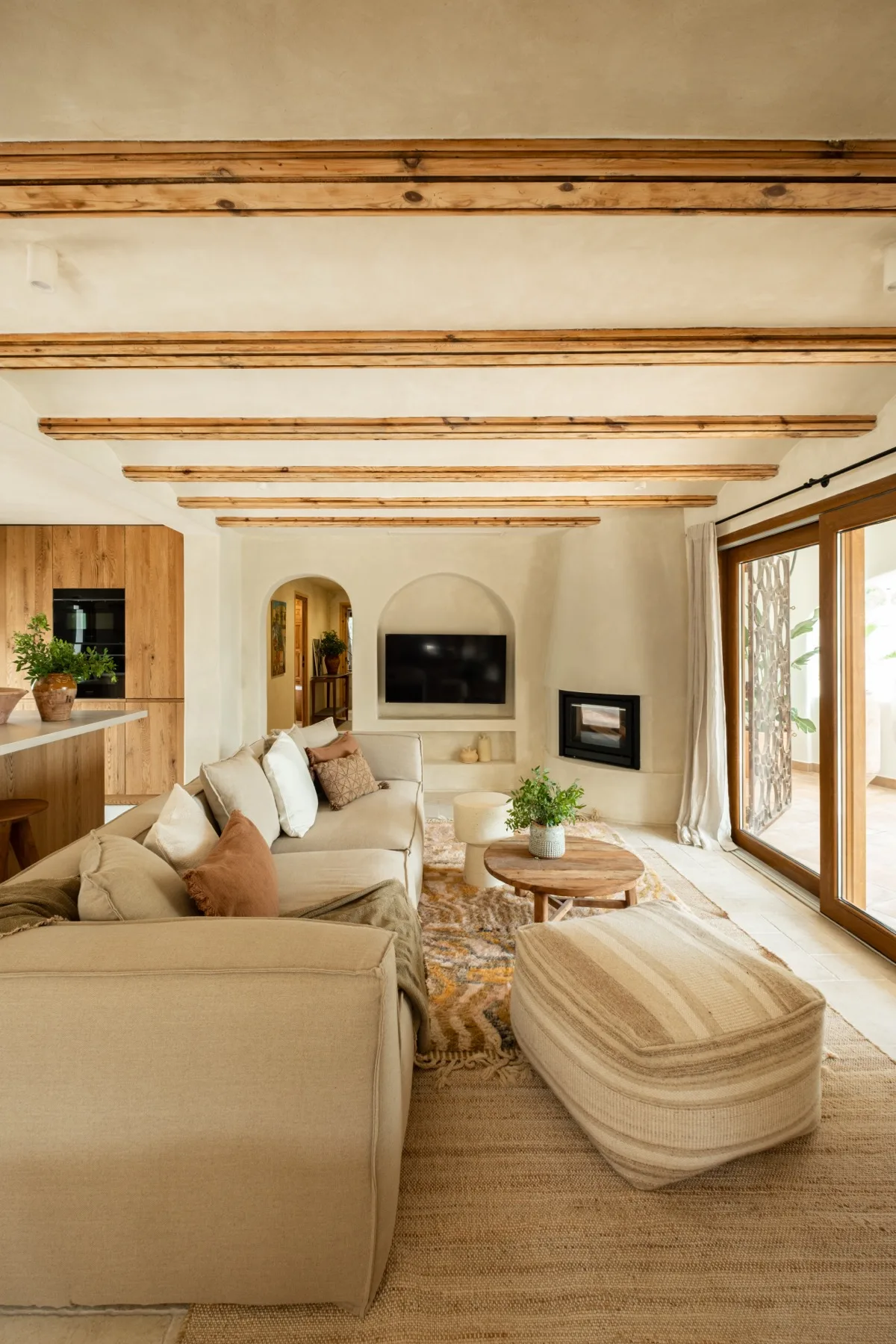 Ca Janine living room