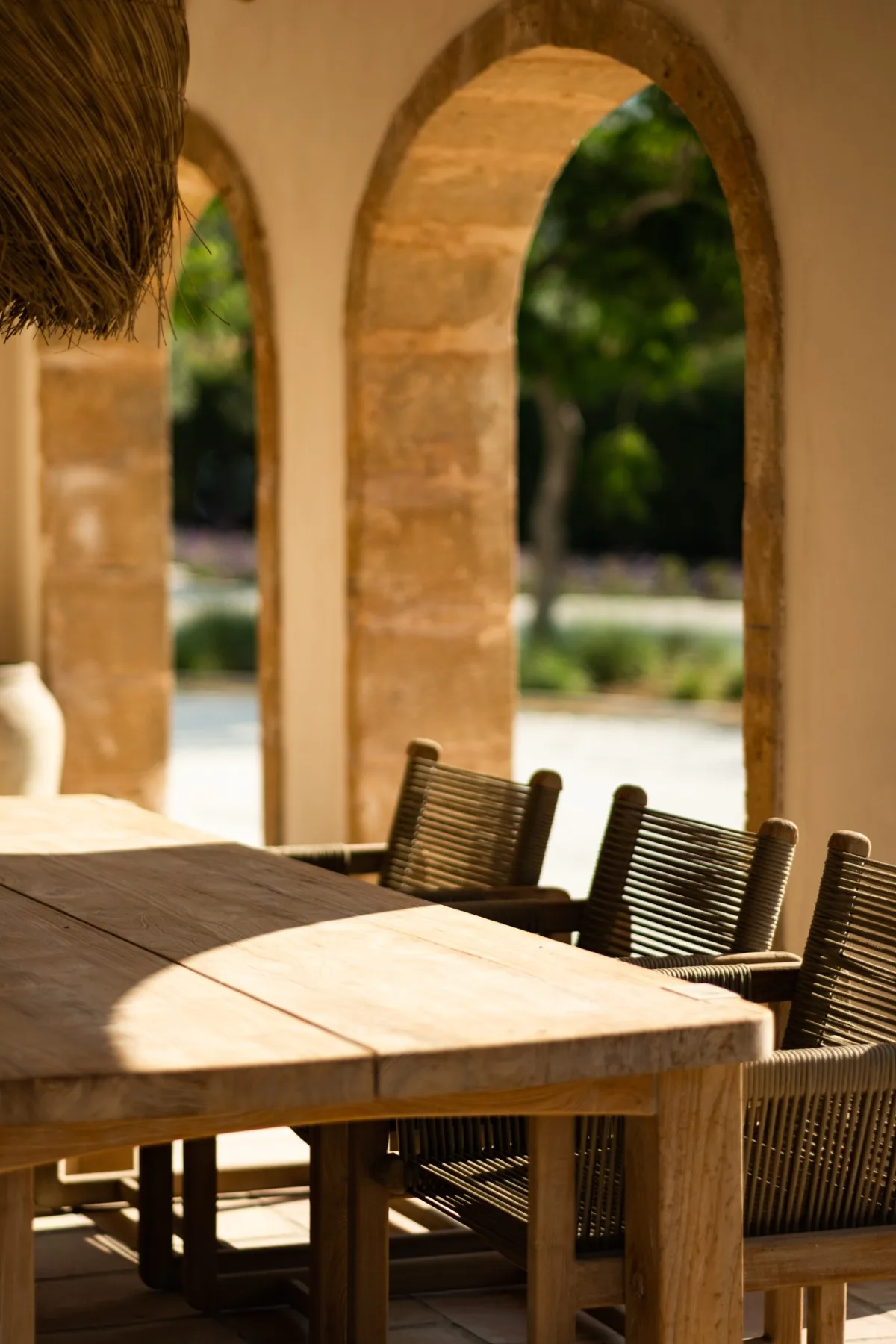 Casa Valls dining table detail