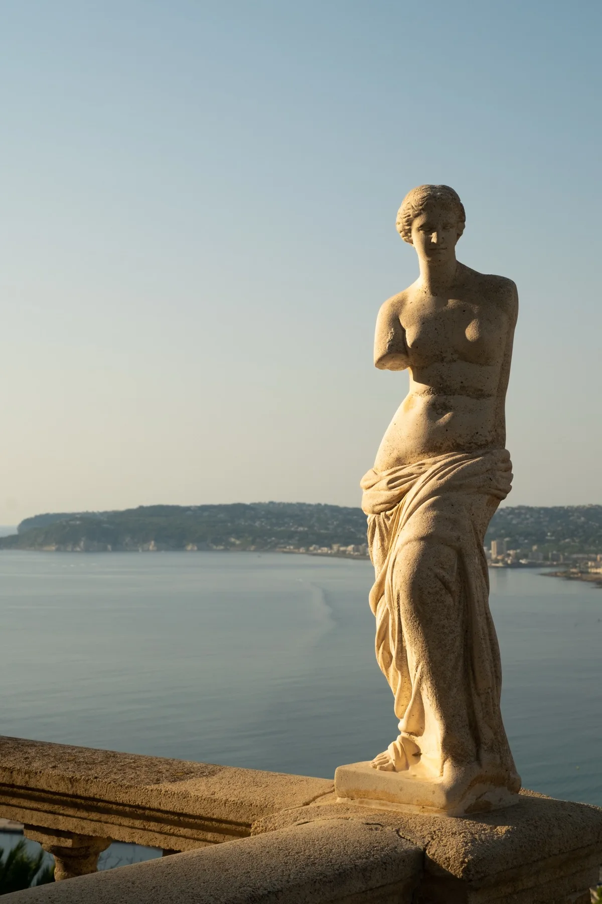 Riu Rau Venus statue with sea