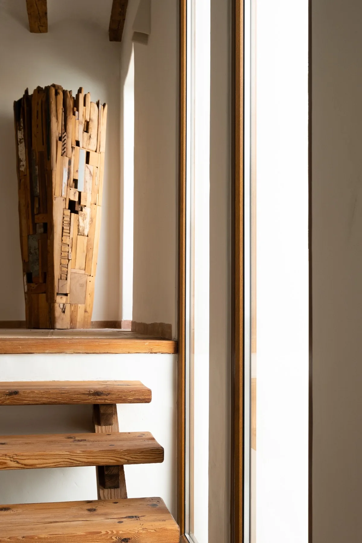 Tosalet Home interior detail
